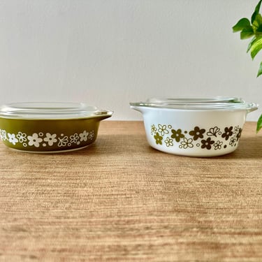 Vintage Pyrex Green (471) & White (472) Spring Blossom Casserole Dishes With Lids (470-C) 