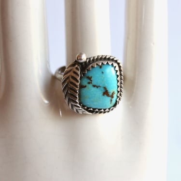 Signed Native American Turquoise Cabochon and Sterling Silver Feather Ring - Russ Rockbridge - Sawtooth Bezel 