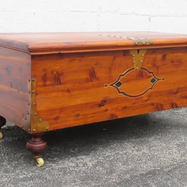 Early 1900s Lane Inay Cedar Chest Blanket Trunk Bench Coffee Table 5237