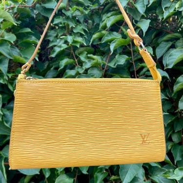 Vintage 1998 Louis Vuitton Tassil Yellow Epi Leather Pochette 