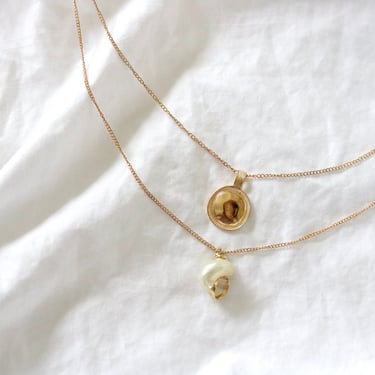 gilded pendant seashell necklace 