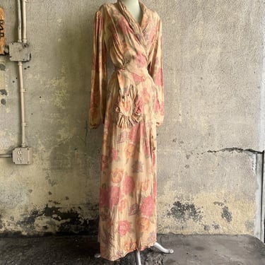 Vintage  1930s Chintz Rose Print Pink Rayon Dressing Gown Robe Dress Coat Ruffle