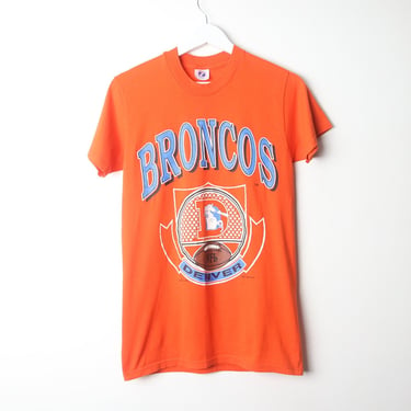 vintage DENVER Broncos 1970s 80s single stitch NFL vintage t-shirt broncos vintage shirt -- size small 