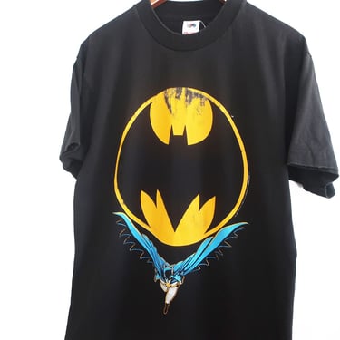 vintage Batman shirt / comic book shirt / 1980s Batman DC comics black Fruit of the Loom shirt Large 