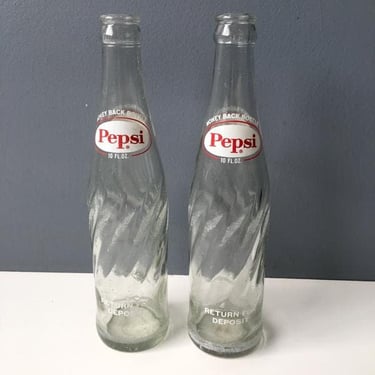 Pepsi returnable glass bottles - a pair of 10 oz. spiral bottles - 1970s vintage 