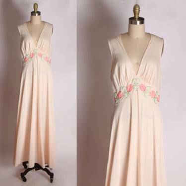 1960s Pale Pink Nylon Full Length Floral Detail Bodice Plunging Neckline Night Gown by Vanity Fair -L 