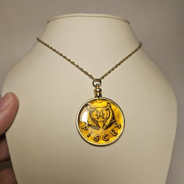 Vintage 1970s Pisces Lacquered Charm Necklace,  pisces birthday gift, zodiac necklace,  astrology 