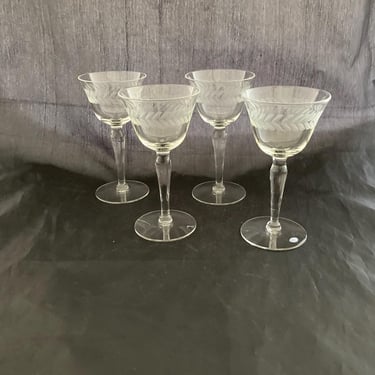 Set of 2 Mid Century Modern Laurel Wreath Etched Crystal SMALL 2.5 OZ Liquor Cocktail Glasses, Cordial / Sherry Glasses, Art Deco Barware 