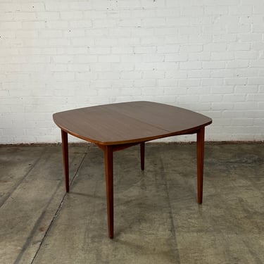 Compact mid century dining table 