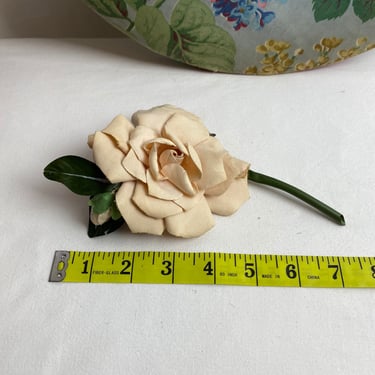 Vintage millinery flowers~ Floral adornment sewing hats hair decor antique silk flowers assorted 30’s 40’s 50’ 60’s gardenia w 2 buds 