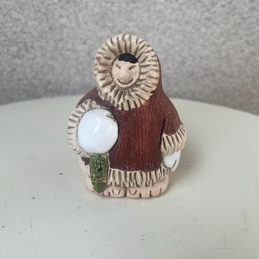 Vintage Launa Pottery art Eskimo with fish Figurine 3D Signed made in Uruguay 