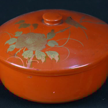 Japan antique lacquer wear Iremono box 1900 Tsubaki and sparrow 