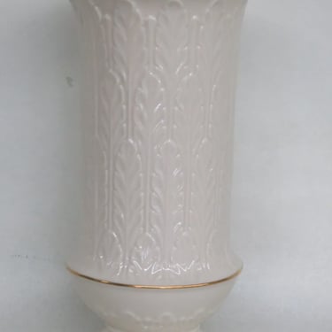 Lenox Autumn Leaf Porcelain with 24K Gold Trim Footed Vase 3073B