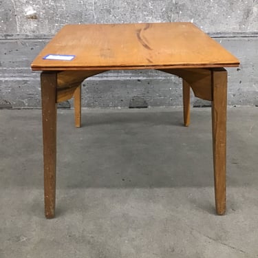 Vintage Swiveling Coffee Table (Seattle)