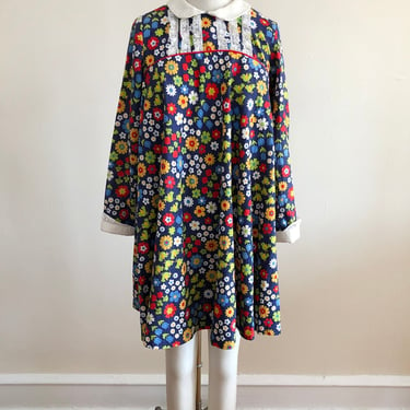 Mod Floral/Conversational Print Tent Dress with Contrast Collar and Cuffs  - 1960s 