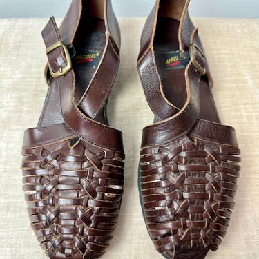 90’s brown leather woven sandals/ shoes Aerosoles brand~ huaraches style boho hipster summer shoes  larger size/ 10M 