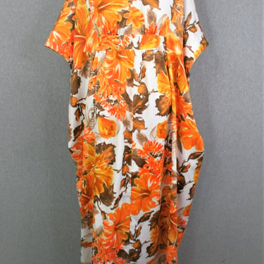 1970s - KAFTAN - Orange Tropical - Made in Hawaii - Tiki - Luau - Marked size MEDIUM 