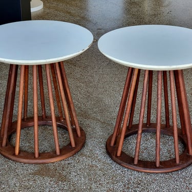 Pair of Arthur Umanoff Spindle Walnut Side Tables 