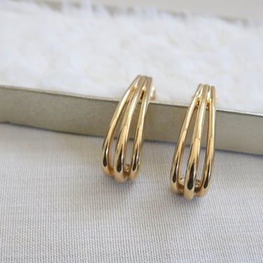 golden hoop earrings 