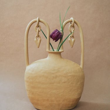 SECONDS SALE // Aime Vase 