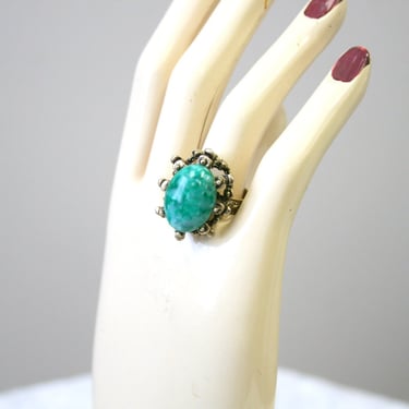 1960s Green Glass Cabochon Ring, Size 7 1/4 