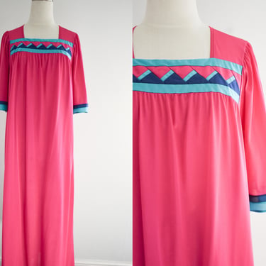 1970s Geometric Pink Night Gown 