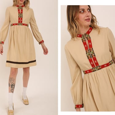 Vintage 1960s 60s Rare Suzy Perette Bohemian Hippy Floral Trim Linen Long Sleeve Keyhole Neckline Mini Dress 