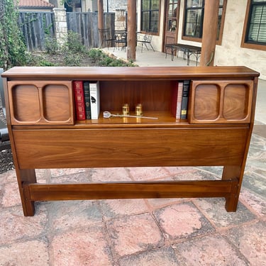 MCM Walnut Full Size Sliding Bookcase Headboard, by White Fine Furniture Co, C. 1950s-60s 