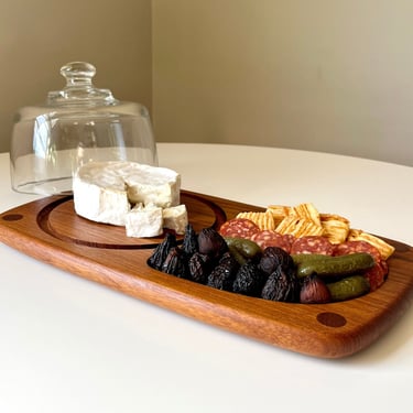 Mid Century Modern Cheese Dome with Solid Wood Charcuterie Board 