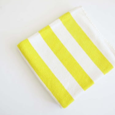 Vintage Striped Yellow Beach Towel - 1980s Yellow White Classic Cabana Pool Towel 