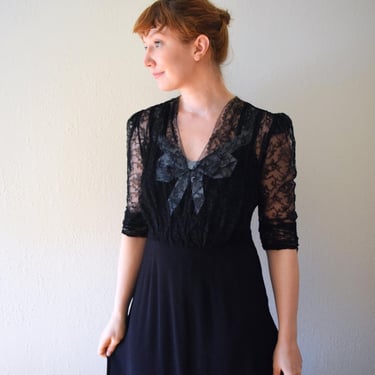 1940s black gown . vintage 40s rayon and lace dress . size small to medium 