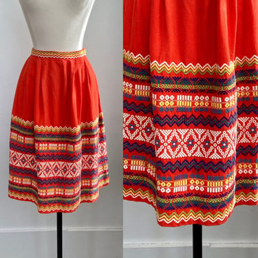 Nice Vintage 50s MAYAN MODERN Skirt / Hand Embroidered / Guatemalan Tourist 