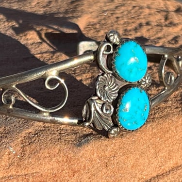 Vintage Southwestern Sterling Silver and Turquoise Split Band Flower Blossom Cuff Bracelet 