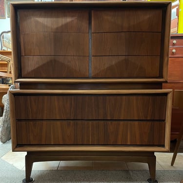 Free Shipping Within Continental US - Vintage Mid Century Dresser Dovetail Drawers Cabinet Storage 