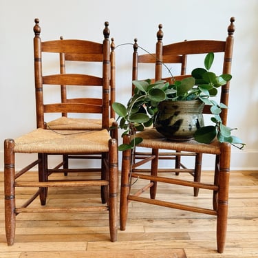 Set of 4 Ladder Back Rush Seat Dining Chairs