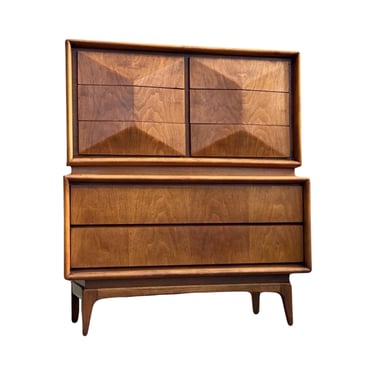 Diamond Tallboy Dresser By United Furniture 