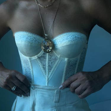 vintage lace romantic bustier corset beauty brassiere 