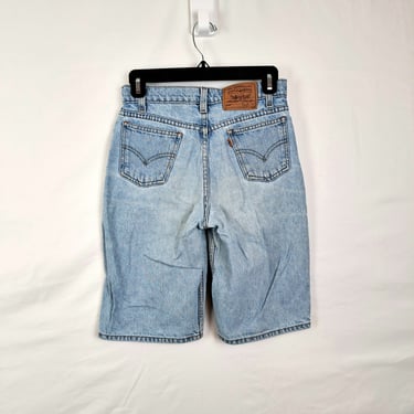 Vintage 90s Levi Strauss 550 High Waist Denim Shorts, Size 26 Waist 