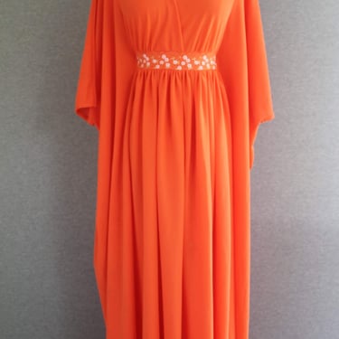 1970s - Orange - Kaftan - Embroidered - Mid Century - Loungewear - Estimated size S/M 
