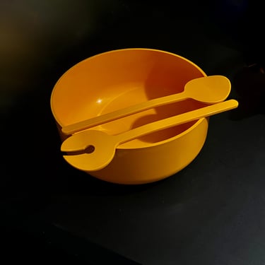Vintage Plastic Generous Serving Bowl With Spoons Andra Morin Design Canada 