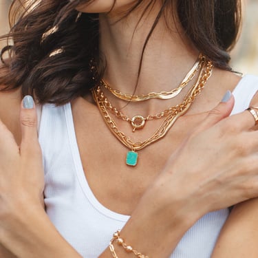 Howlite Turquoise Gemstone Gold Pendant Necklace, Turquoise gold necklace, gold pendant necklace,gold pendant necklace,Gold Gemstone jewelry 