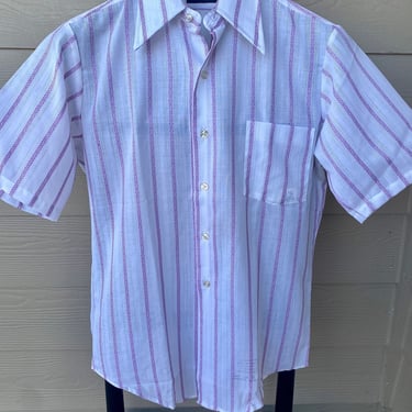 New Old Stock Vintage Retro Mens Size Medium Collared Short Sleeve Button Down Striped Shirt in White with Vertical Violet Stripes 