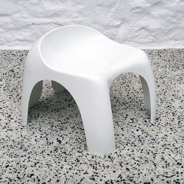 Efebo Plastic Stool in White by Stacy Dukes for Artemide | Italian Space Age | 1960s 