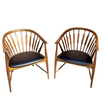 VINTAGE Kipp Stewart Captains Chair, Danish Modern Style, MCM Walnut Armchair, Home Decor 