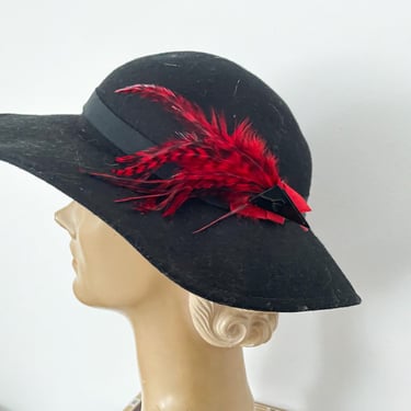 Vintage 1940’s ‘50s black wool feather trim hat | dressy ladies hat with brim 