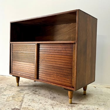 Vintage 60s Mid Century Modern Stereo or Media Cabinet 