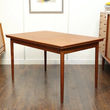 Compact Danish Modern Teak Rectangular Dining Table with 2 Leaves