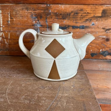 Teapot - Warm White with Brown Geometrics 