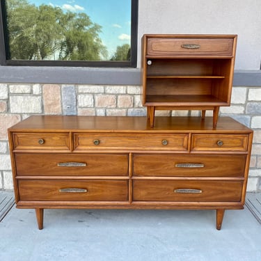Mid Century Modern Walnut Dresser and Nightstand Set by Heritage 