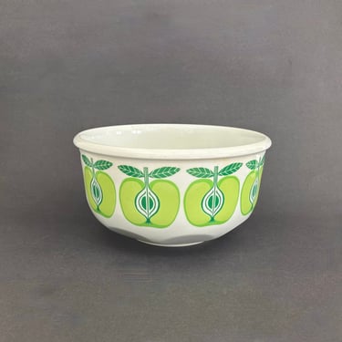 Arabia Finland Pomona Green Apple Bowl, 8.5